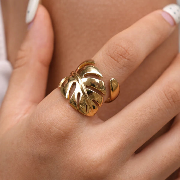 Anel Jennifer | Acabamento em Ouro de 18K